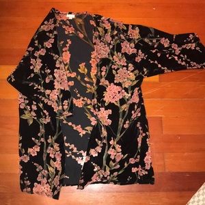 POL clothing bohemian black floral kimono